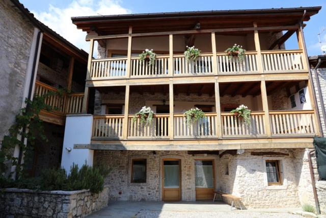 Romantic Boutique Hospitality Revine Lago Bagian luar foto
